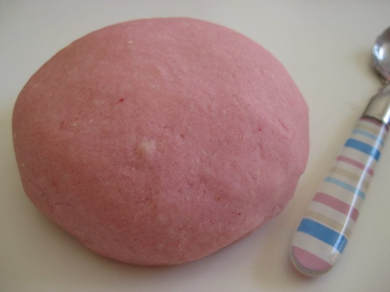 How to Make Playdough With Cream of Tartar