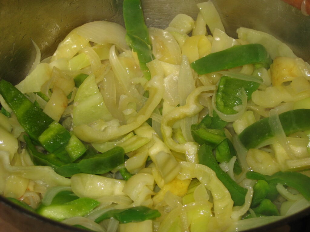 Add sliced capsicum